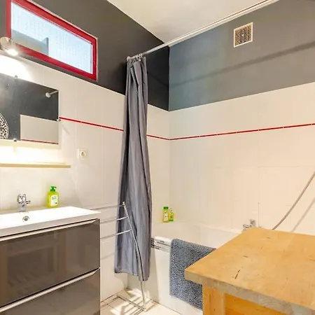 Апартаменты Agreable Avec Piscine Entre Et Vignes Maureilhan-et-Ramejan